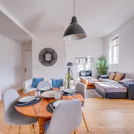 Very Nice Apartment In The Historical Center Bordeaux Exterior photo